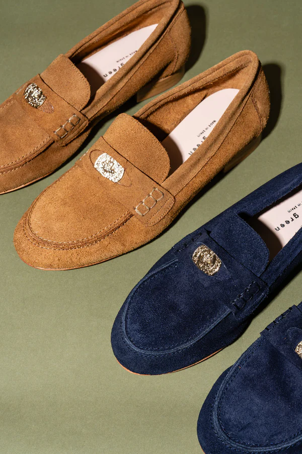 PATRICIA GREEN - VINCE UNLINED PENNY LOAFER - SIZE 9 - NAVY SUEDE