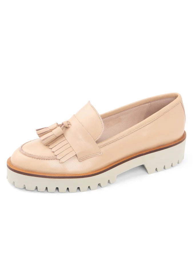 PATRICIA GREEN - BECKHAM TASSEL LUG LOAFER - SIZE 8 - NUDE