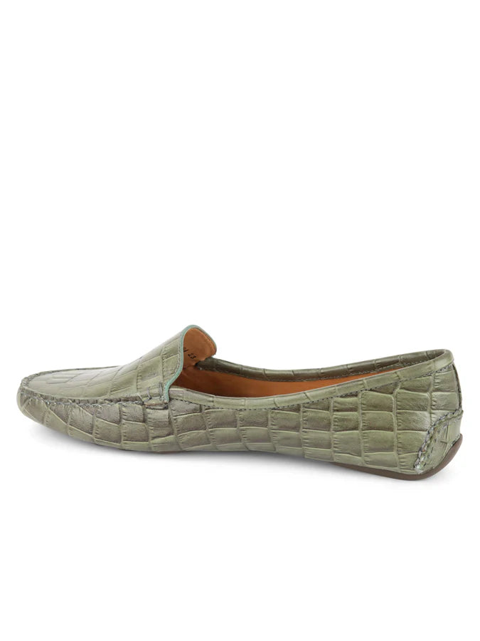 PATRICIA GREEN - JILLIAN DRIVING MOCCASIN IN CROCODILE - SIZE 10 - OLIVE CROCODILE