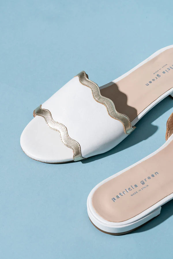 PATRICIA GREEN - EMMA SCALLOPED FLAT SANDAL - SIZE 9 - WHITE/GOLD LEATHER