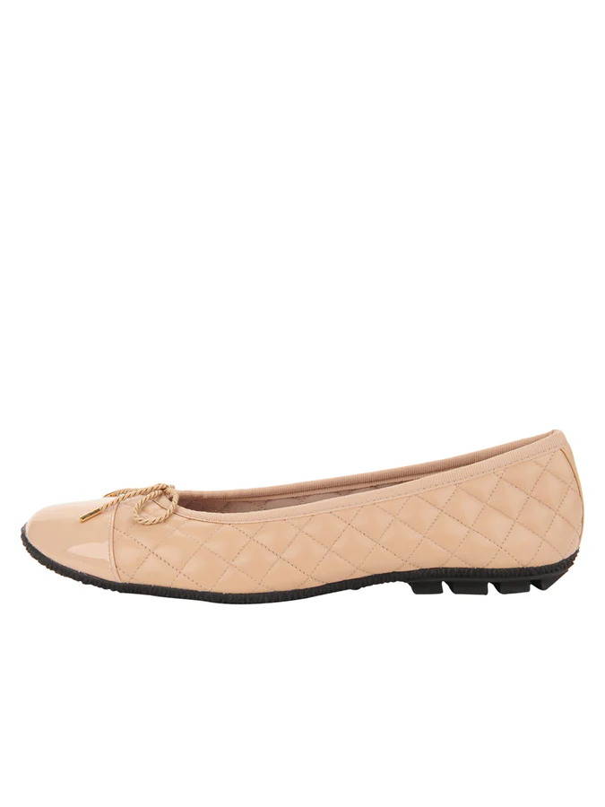 PAUL MAYER - COZY QUILTED LEATHER BALLET FLAT - SIZE 6 - BEIGE