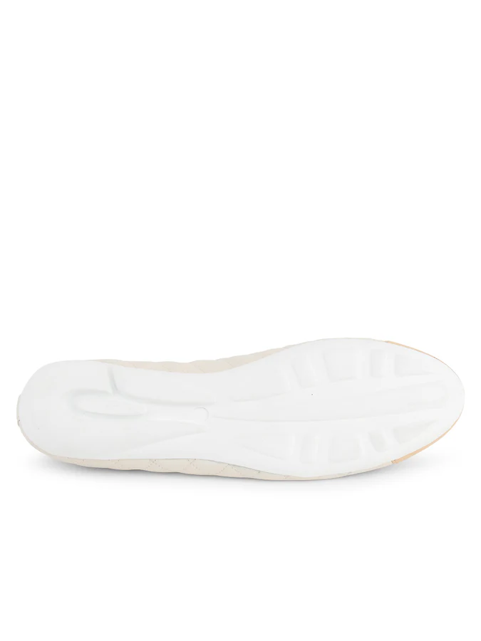 PAUL MAYER - BEST QUILTED LEATHER BALLET FLAT - SIZE 11 - BONE/BEIGE