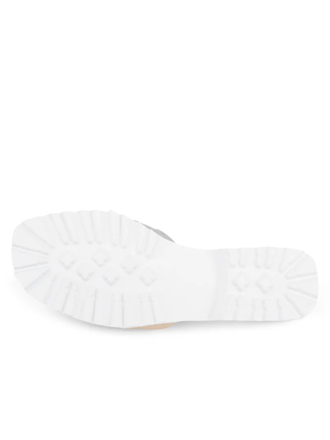 PAUL MAYER - POP CRISS-CROSS LUG SOLE SANDAL - SIZE 7 - GOLD/SILVER