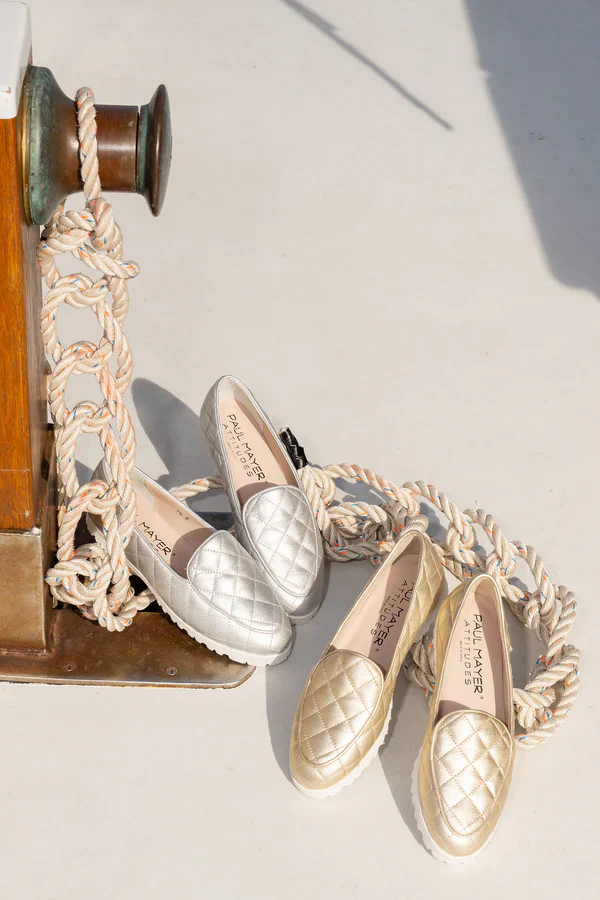 PAUL MAYER - DANCE LUG LOAFER - SIZE 8.5 - SILVER METALLIC