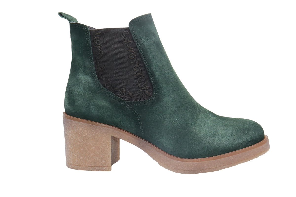 Eric Michael Perla in Green — view 3