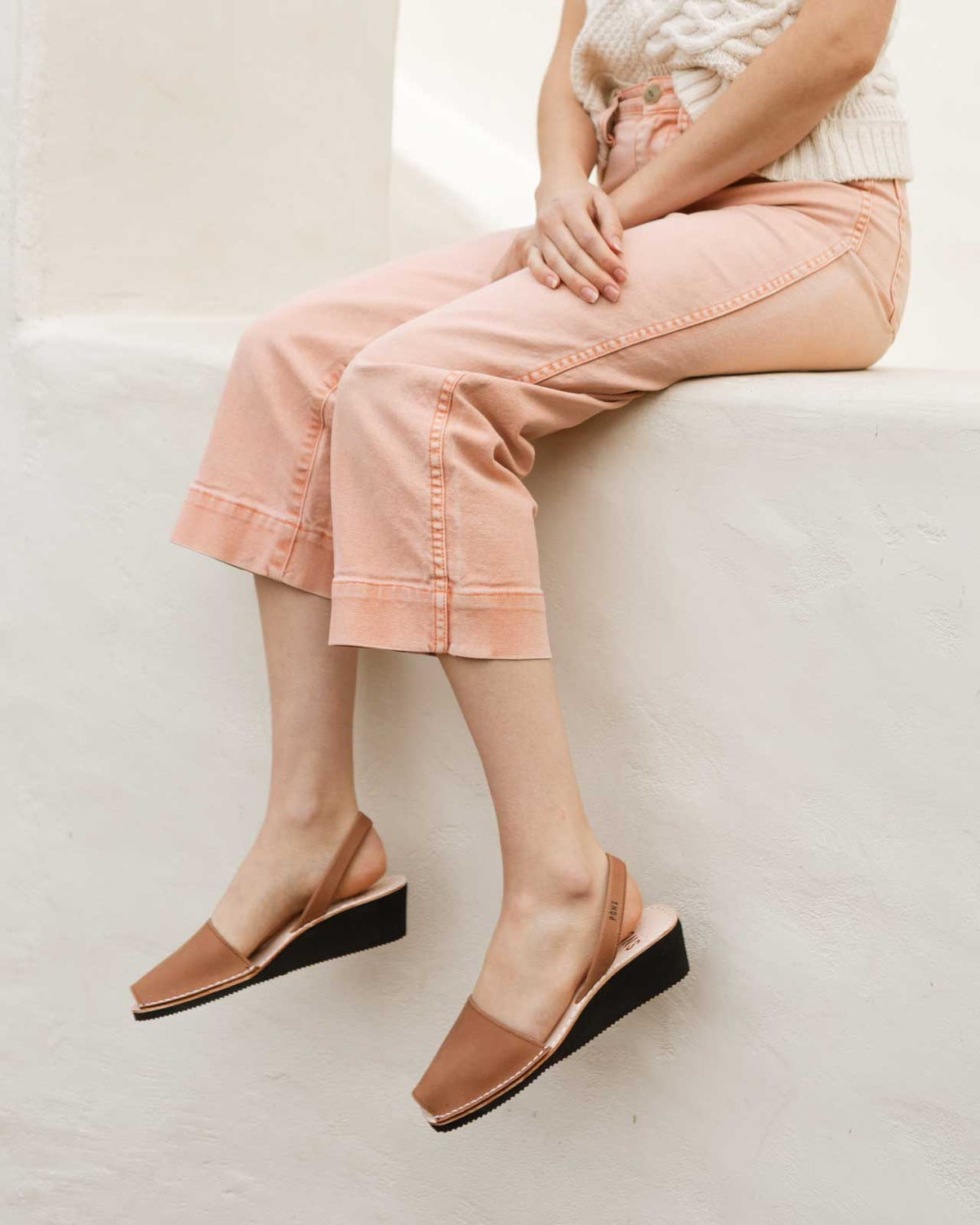 Pons Wedge, Brown, gallery view 3