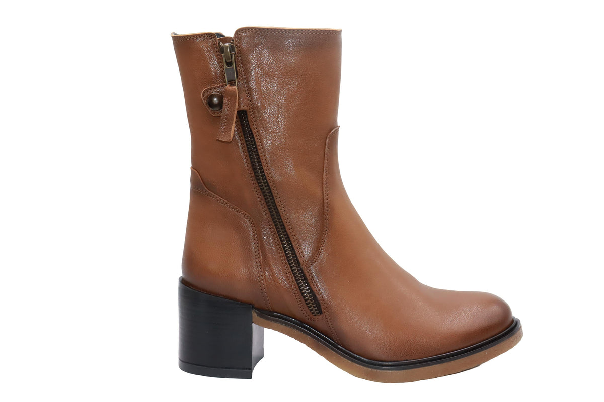 Eric Michael Rio in Tan — view 3
