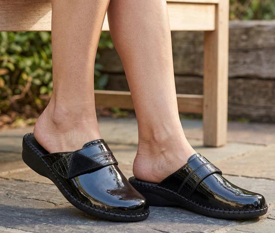 La Plume - Santori Anatomical Italian Leather Clog