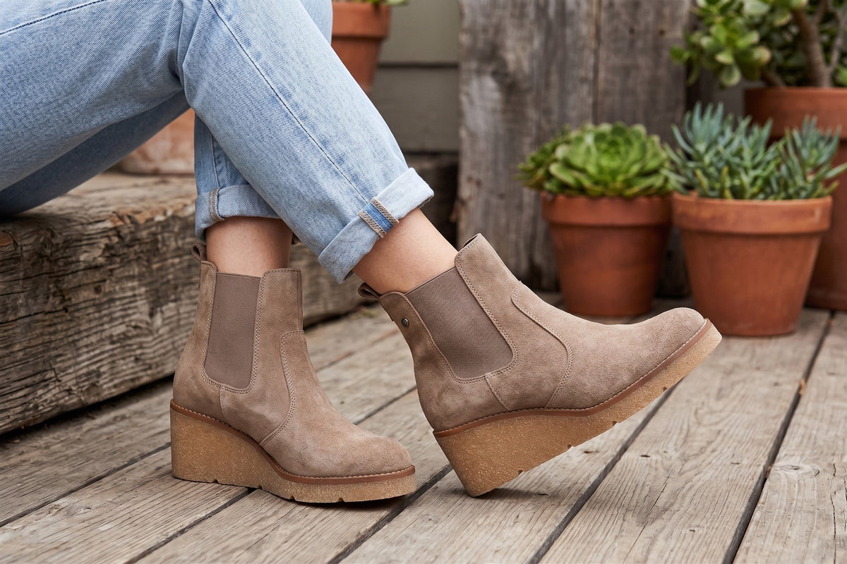 Eric Michael Sweden in Taupe — view 2