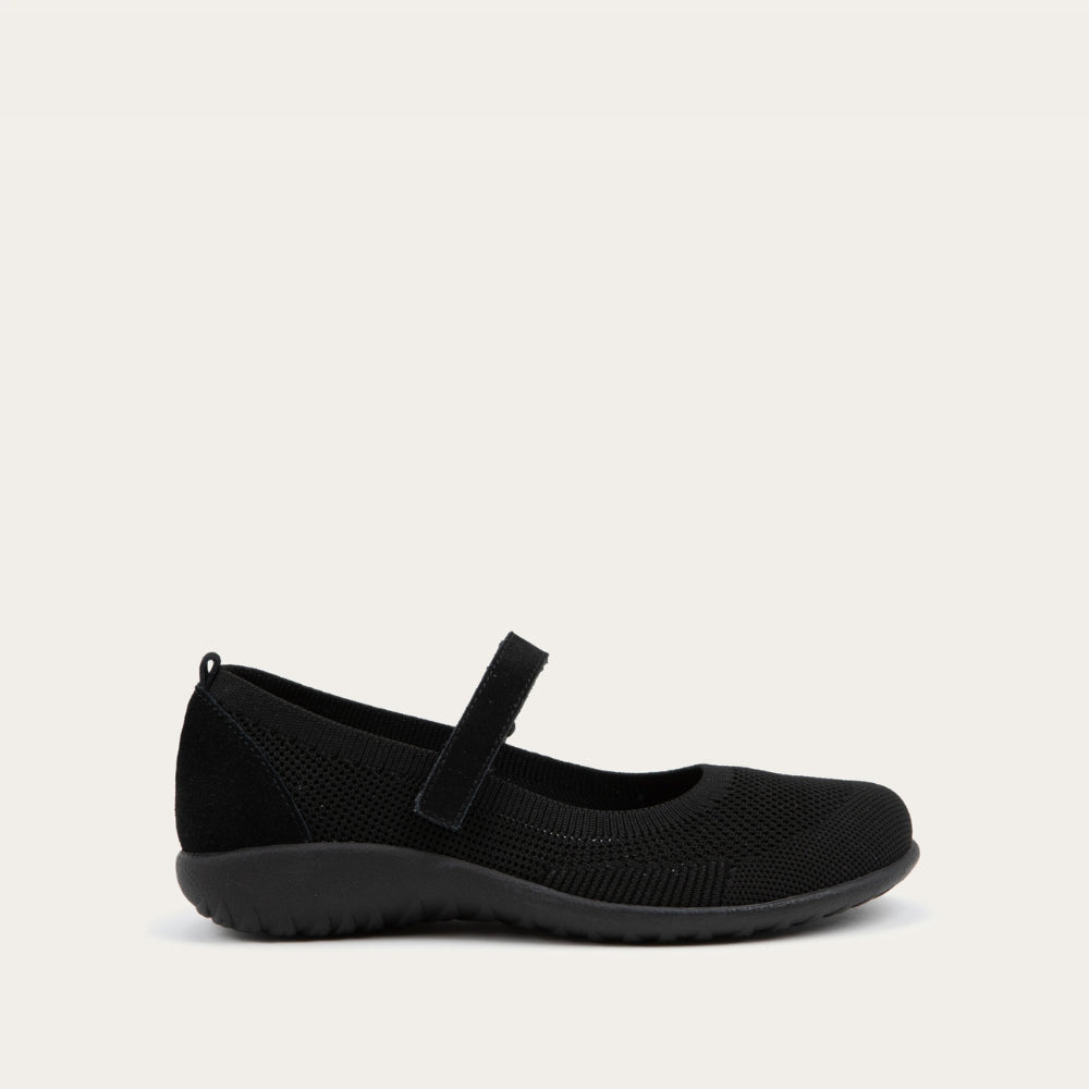 Taranaki in Black Knit, product view 1