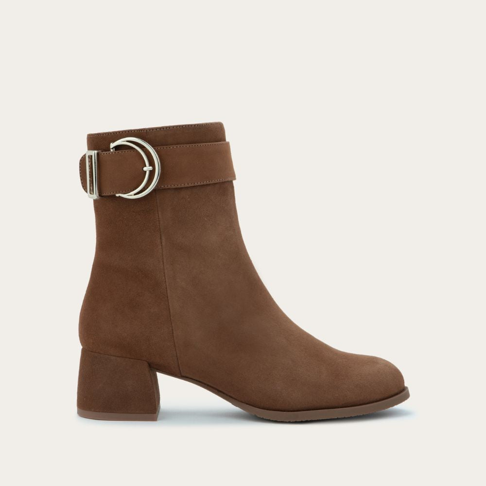 Verse in Brown Castano Suede, product view 1