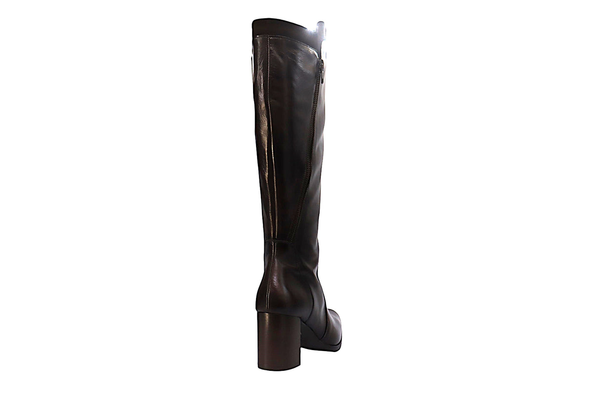 Eric Michael Vegas in Brown — view 8