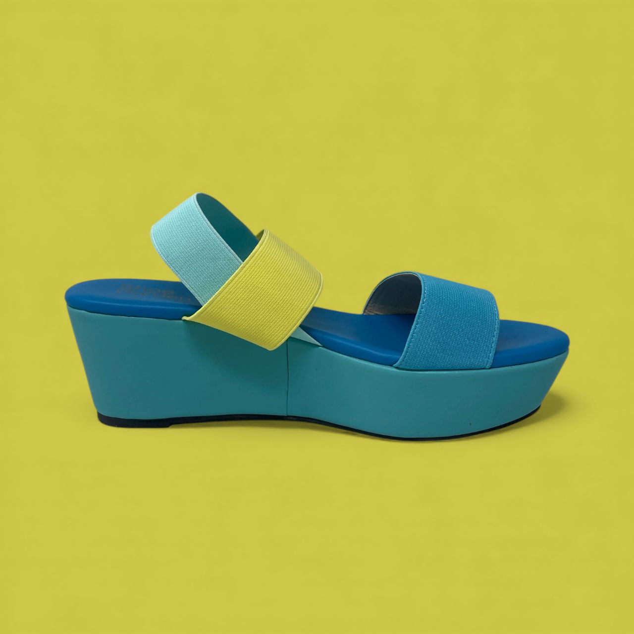 FRENCH COMFORT - LIZ - SIZE 8.5 - LIGHT BLUE