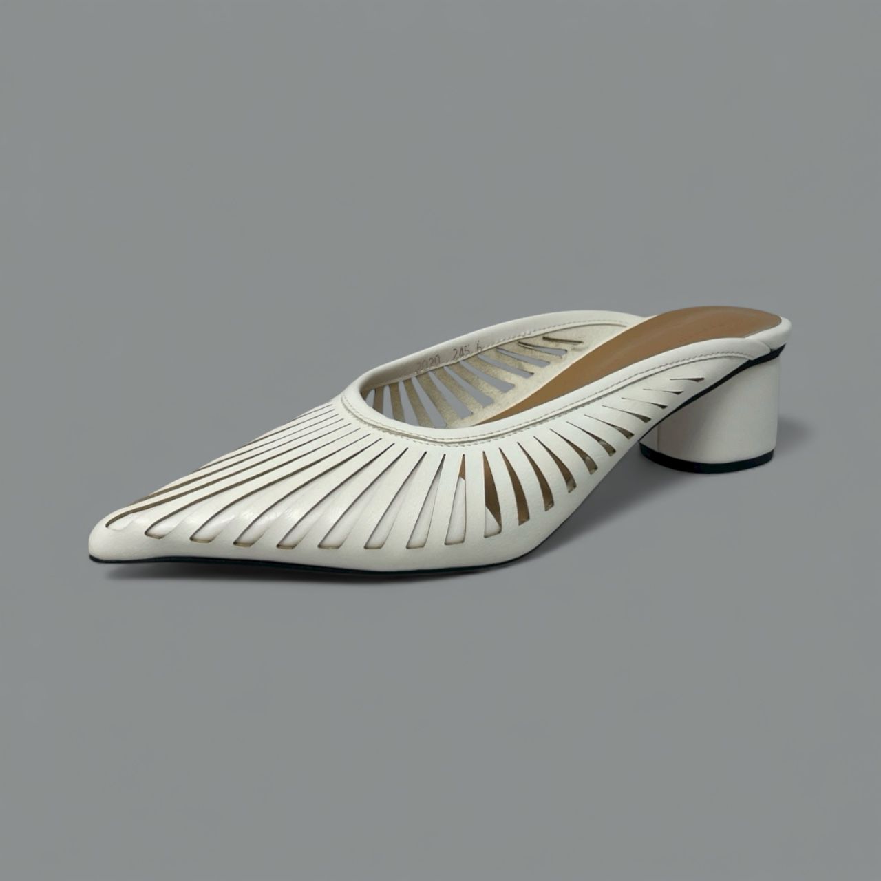 FRENCH COMFORT - ALISA  - SIZE 9 - WHITE
