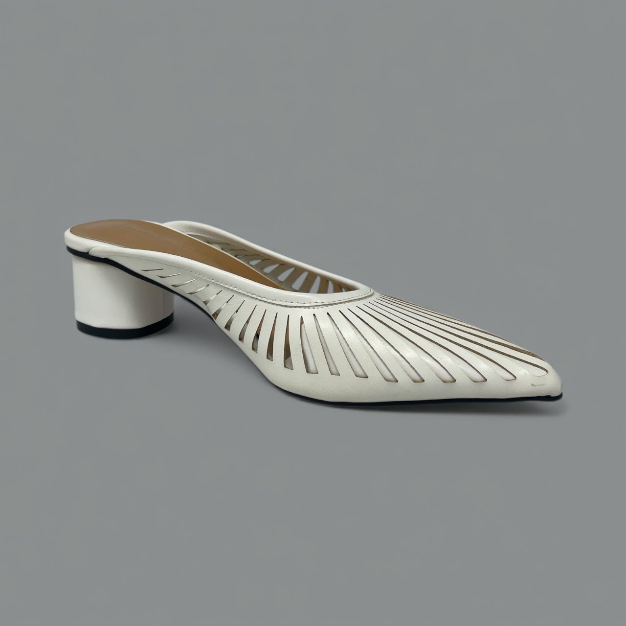 FRENCH COMFORT - ALISA  - SIZE 9 - WHITE