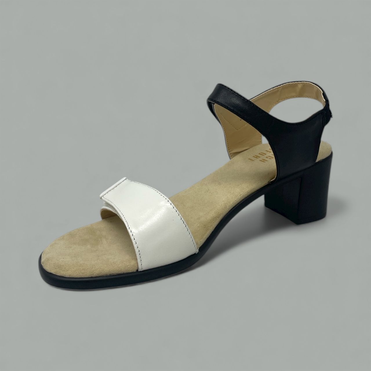 FRENCH COMFORT - DELRAY - SIZE 8 - WHITE/BLACK