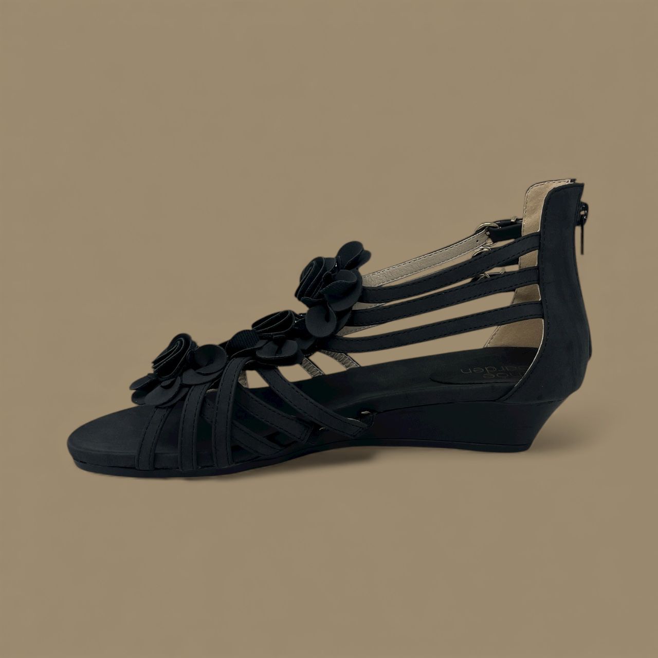 FRENCH COMFORT - MONICA - SIZE 9.5 - BLACK