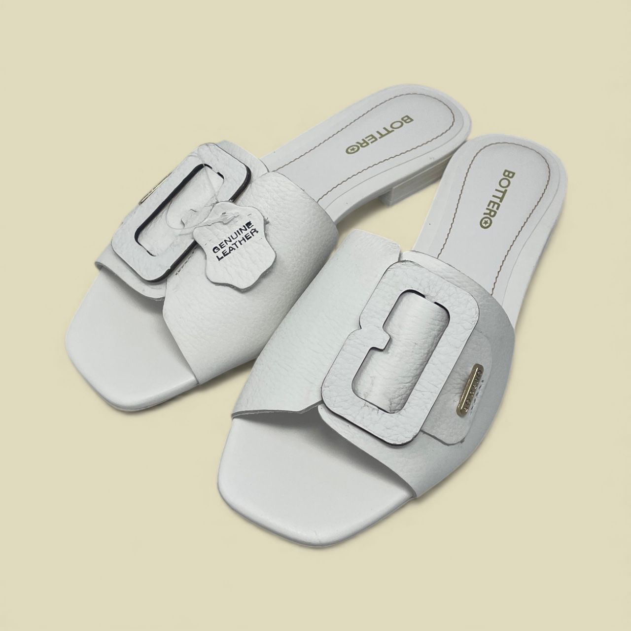 BOTTERO - SLIDE SANDAL - SIZE 6 - WHITE