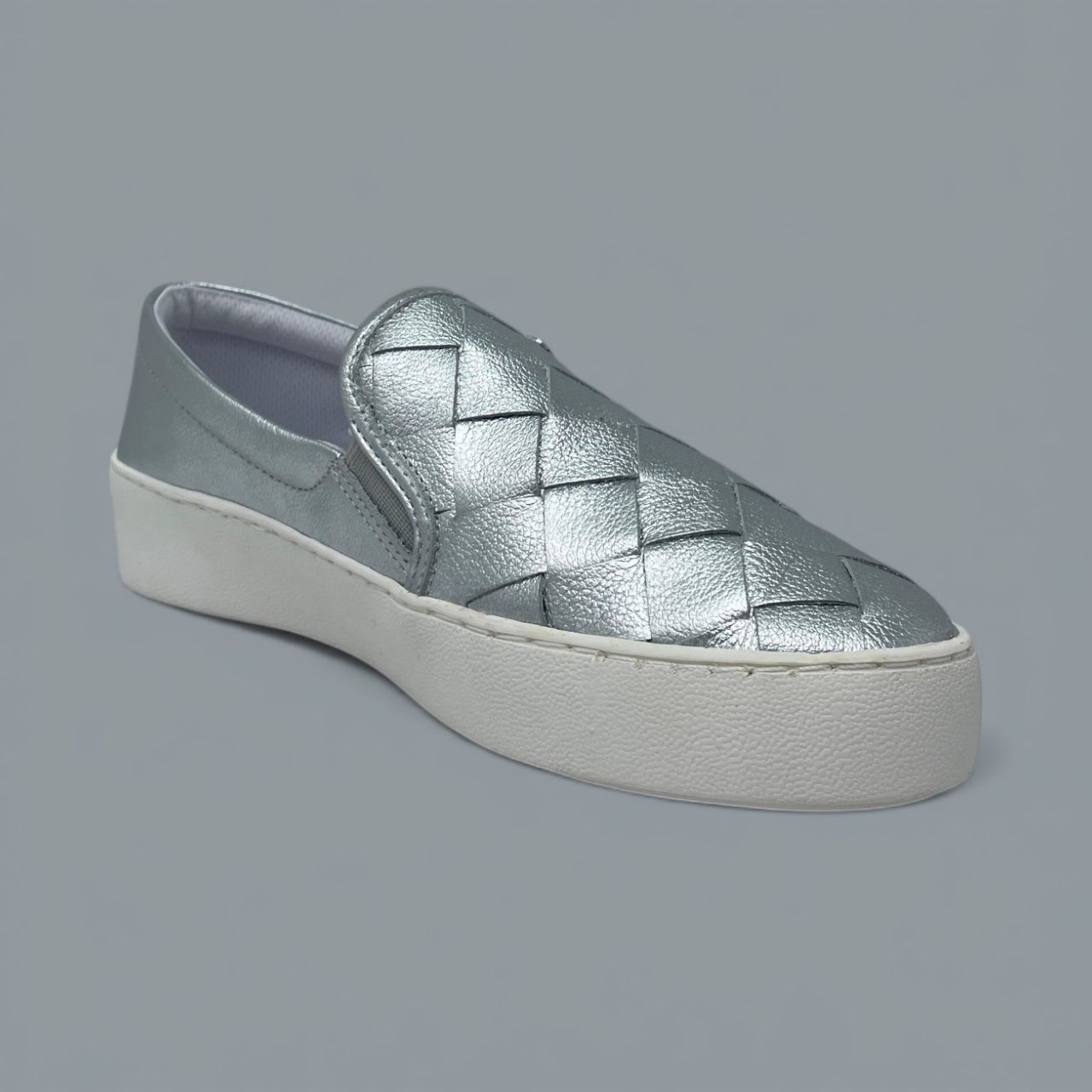 BOTTERO - METALLIC WEAVE SLIP-ON - SIZE 6 - SILVER/WHITE