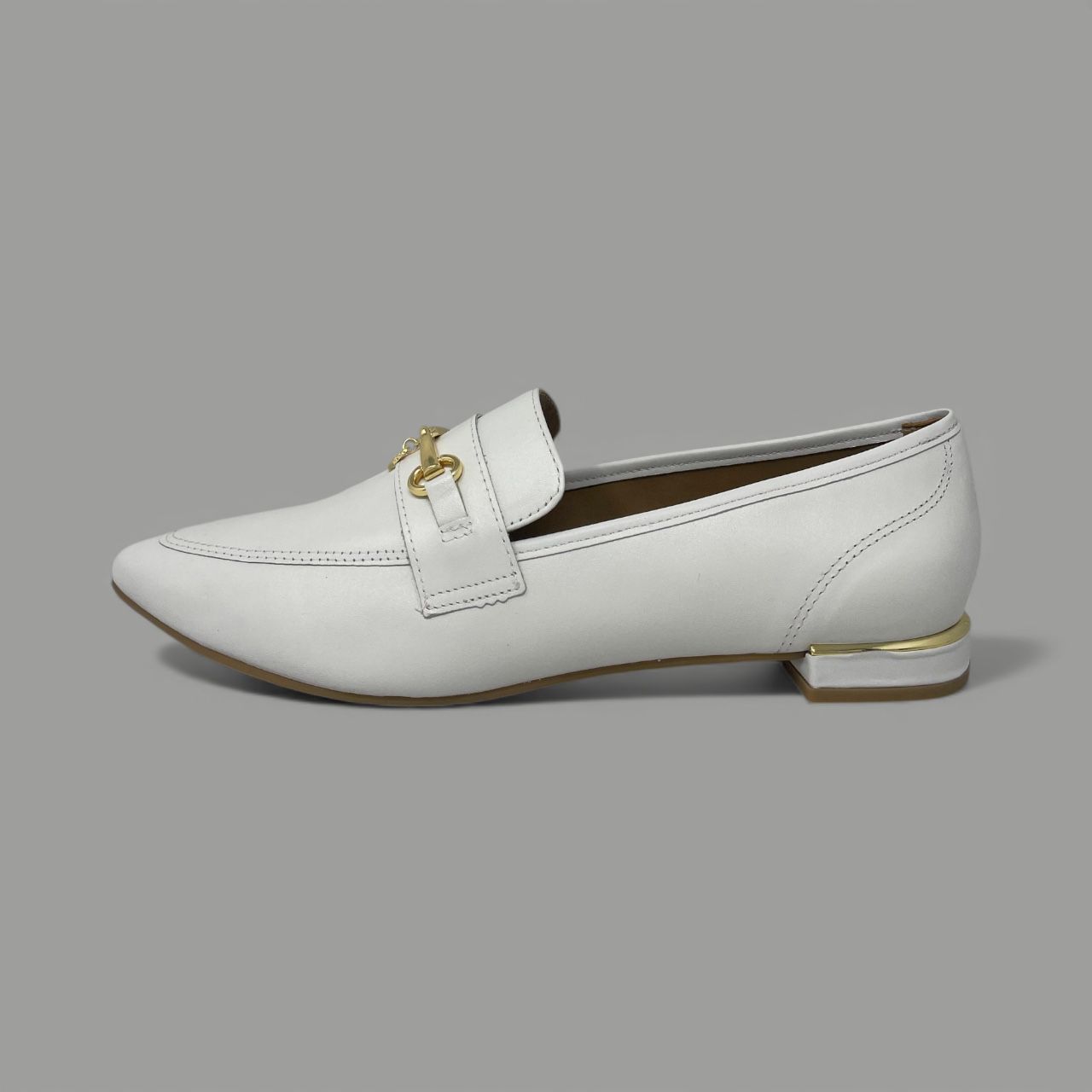 VERAFATTO - CHAIN LOAFER - SIZE 8 - WHITE