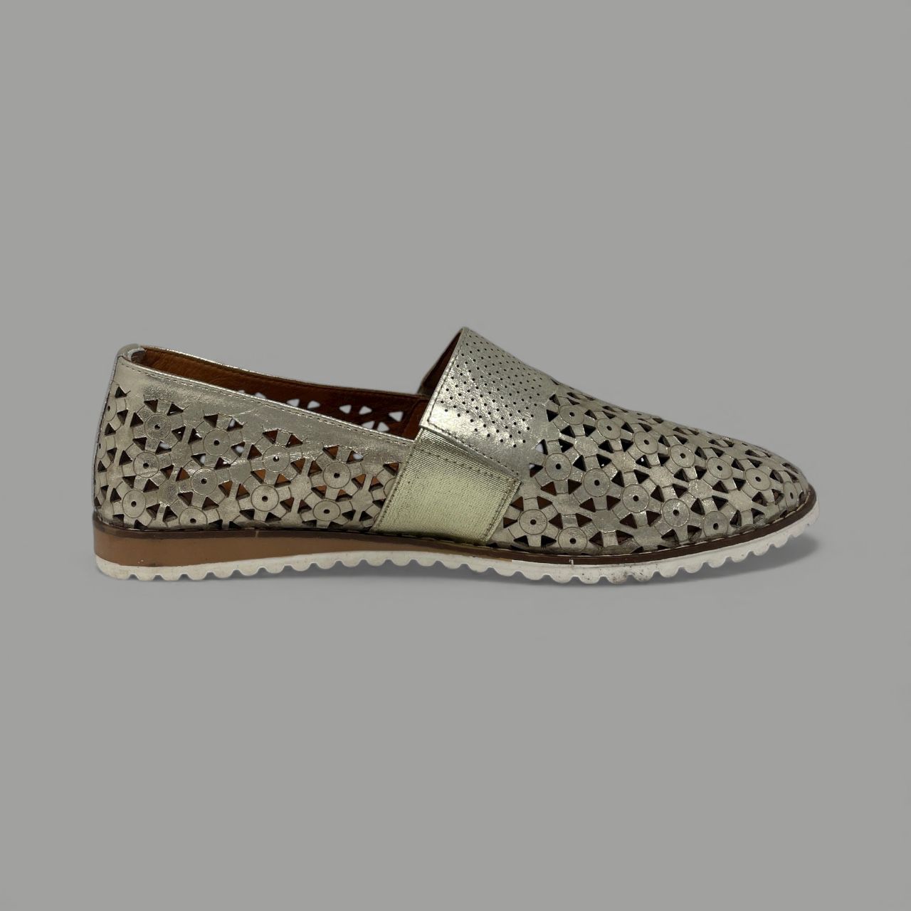 BONAVI - LOREN METALLIC LASER-CUT FLAT - SIZE 41 - GOLD