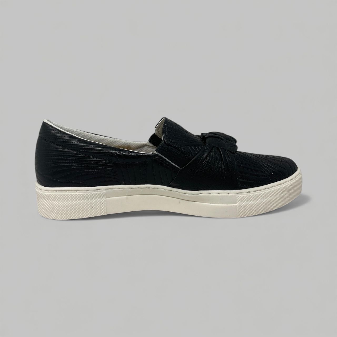 VERAFATTO - EMBOSSED SLIP-ON SNEAKER - SIZE 9 - BLACK