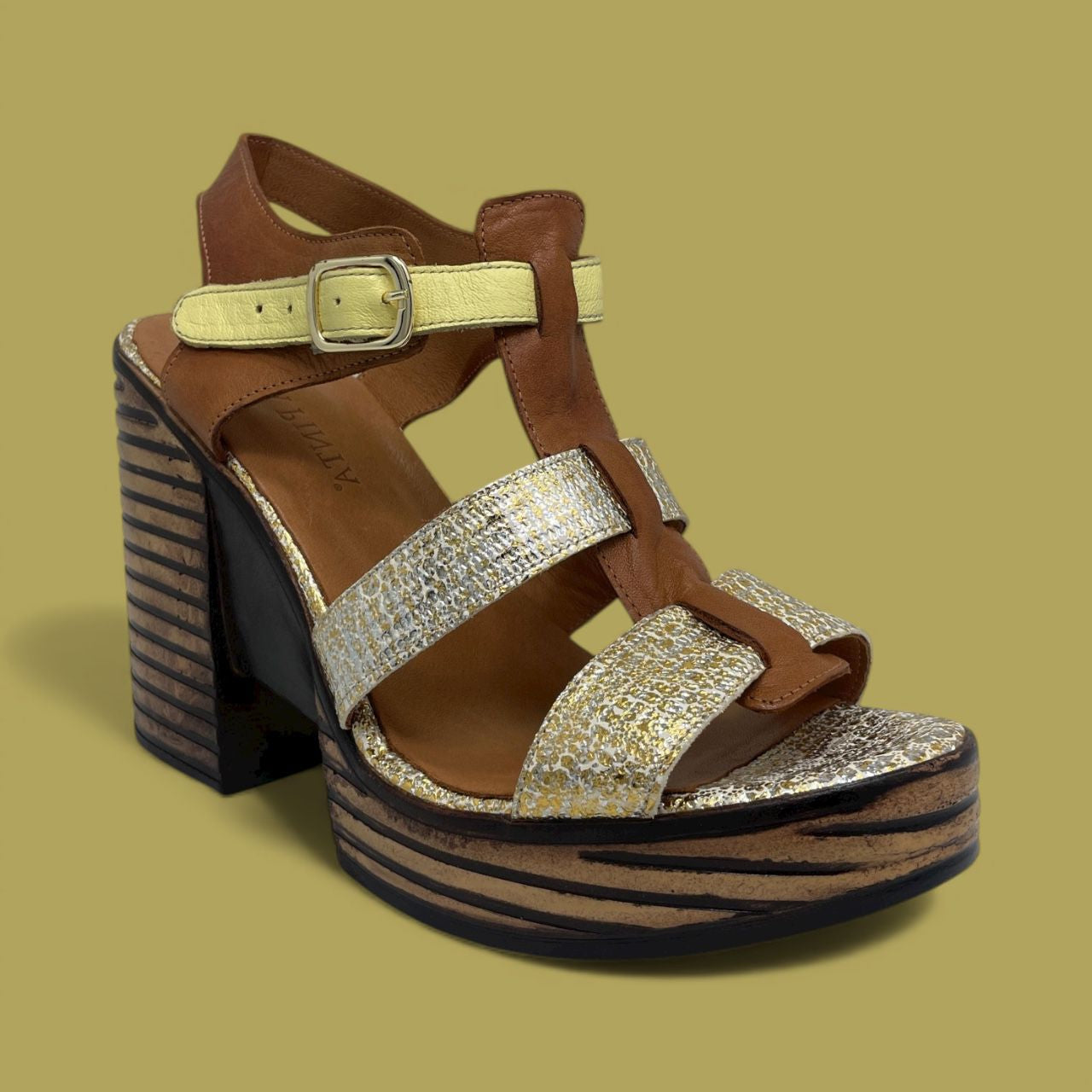 LA PINTA - T-STRAP PLATFORM - SIZE 39 - GOLD TAN