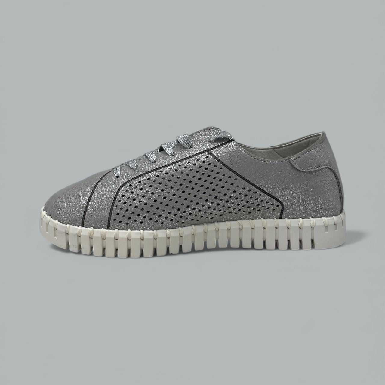 GC SHOES - LEX - SIZE 10 - SILVER