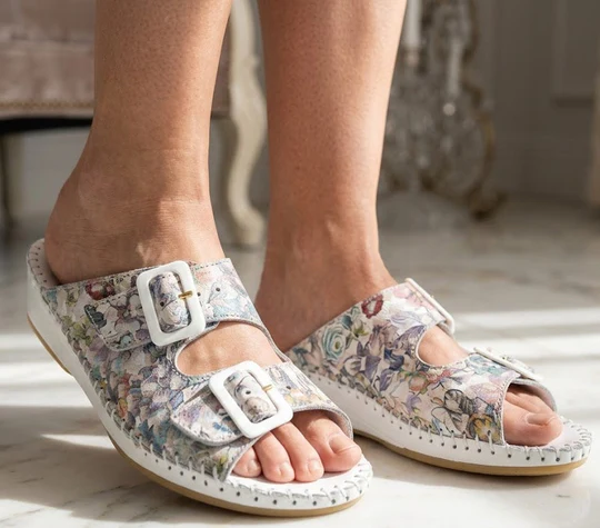 La Plume - Jen Women’s Leather Comfort Slide Sandal