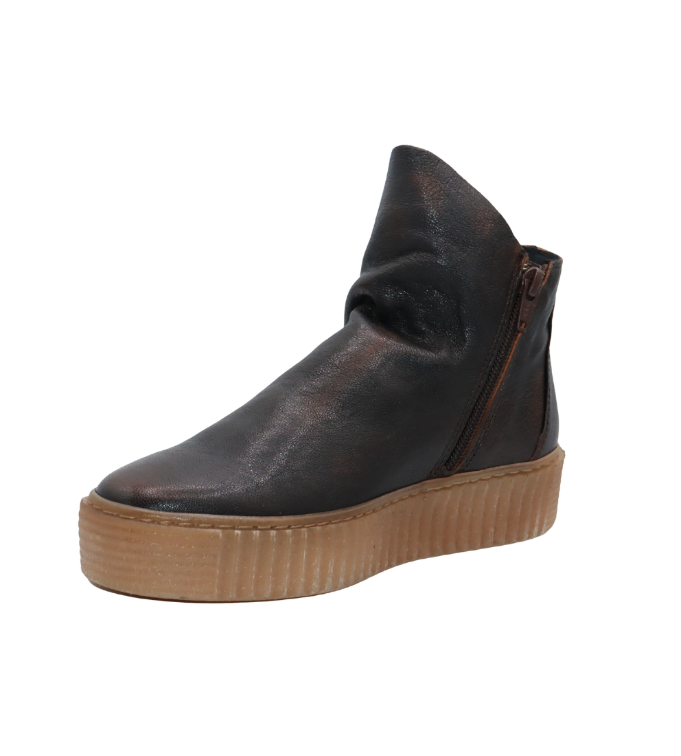 Eric Michael Zelda in Brown — view 5