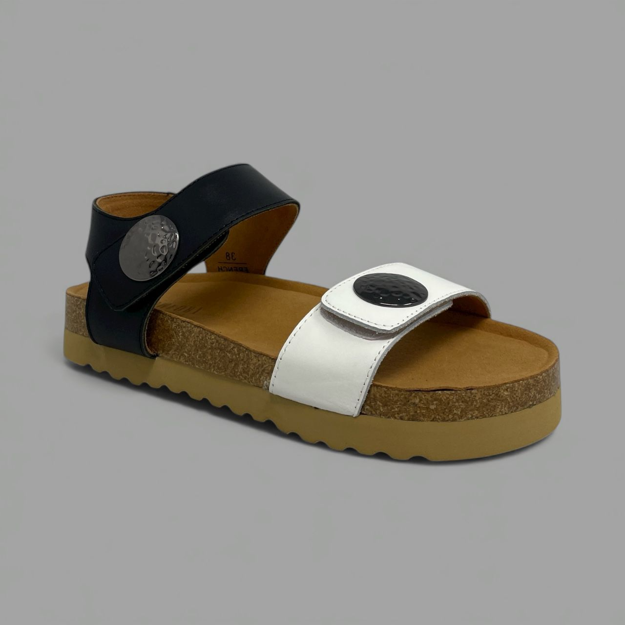 FRENCH COMFORT - NATALIE - SIZE 6 - WHITE/BLACK